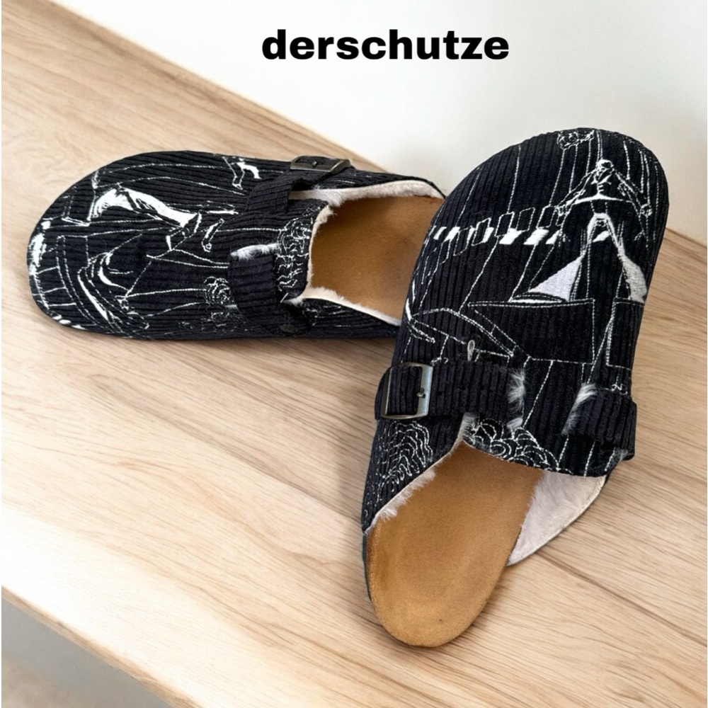 Men’s derschutze corduroy “Dreamwalker Clogs. Size10